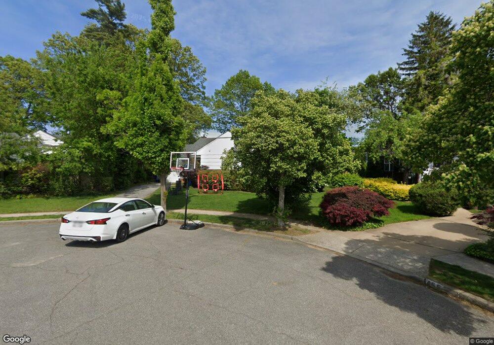 463 Dunster Ct, West Hempstead, NY 11552 - photo 1