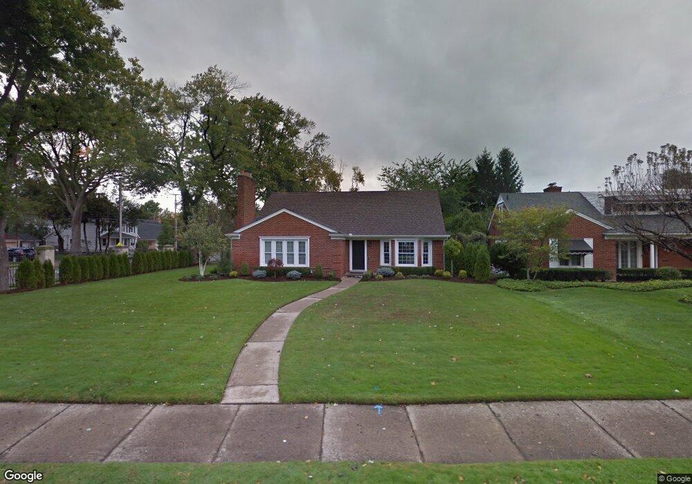 48 Newberry Place, Grosse Pointe Farms, MI 48236 - photo 1