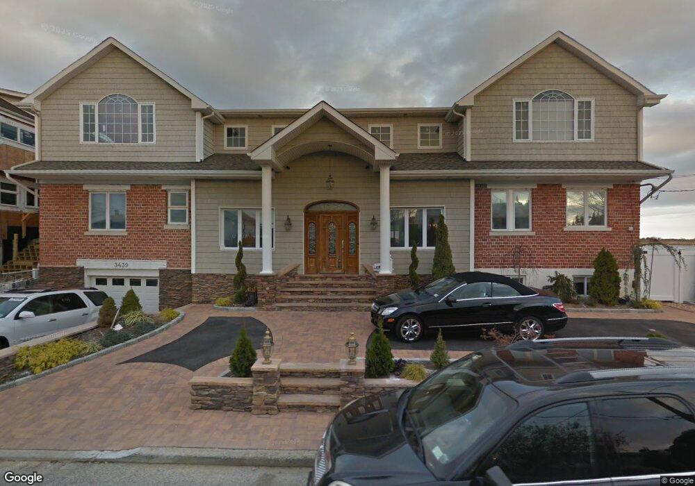 3439 Bay Front Place, Baldwin, NY 11510 - photo 1