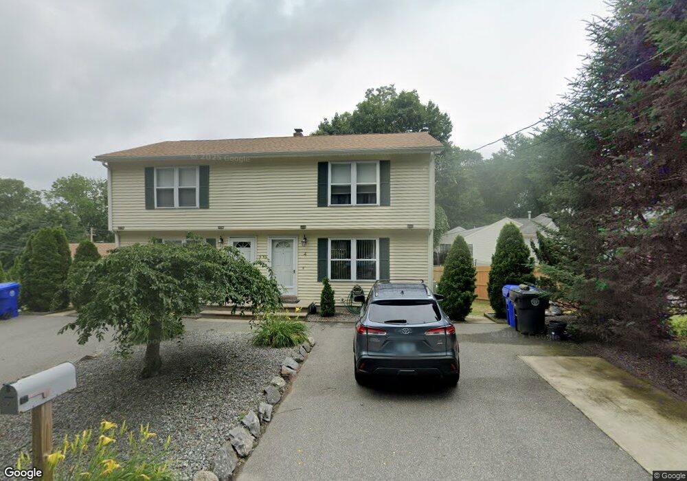 4 Johnson Ct unit 1, West Warwick, RI 02893 - photo 1