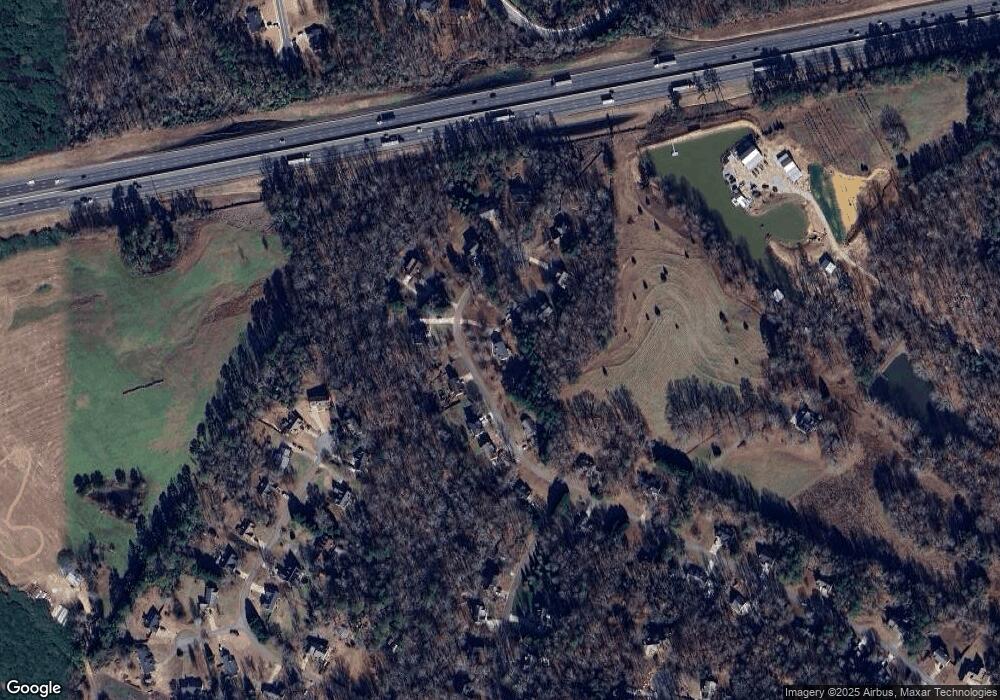 712 Stoneview Dr, Hoschton, GA 30548 - photo 1