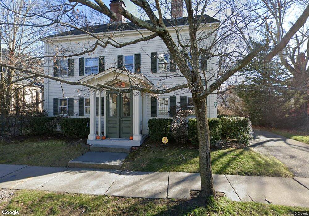 80 Pleasant St unit 4, Arlington, MA 02476 - photo 1