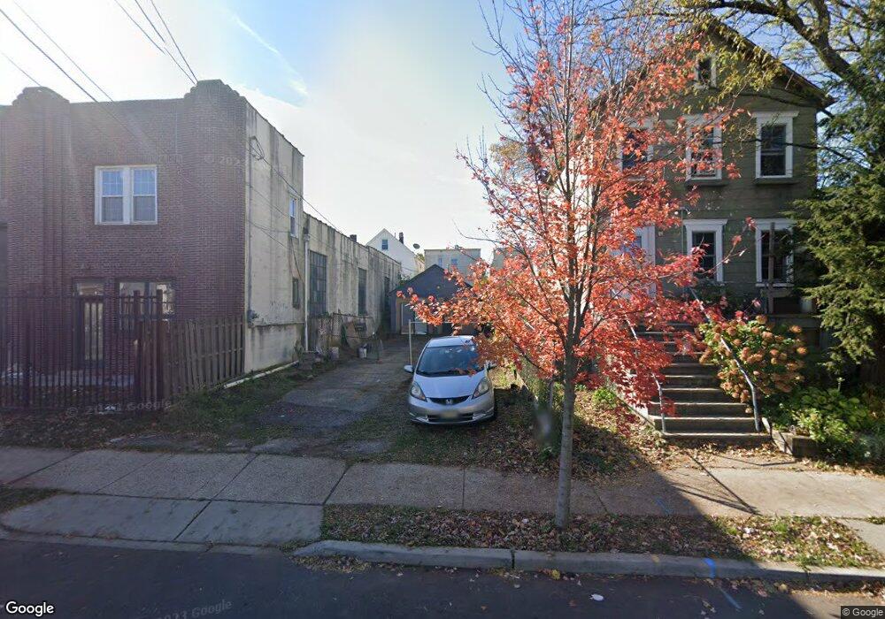 142 Handy St, New Brunswick, NJ 08901 - photo 1