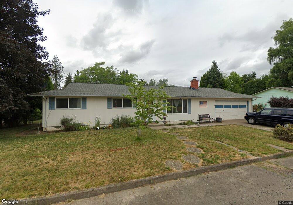 228 W 13th St, Lafayette, OR 97127 - photo 1