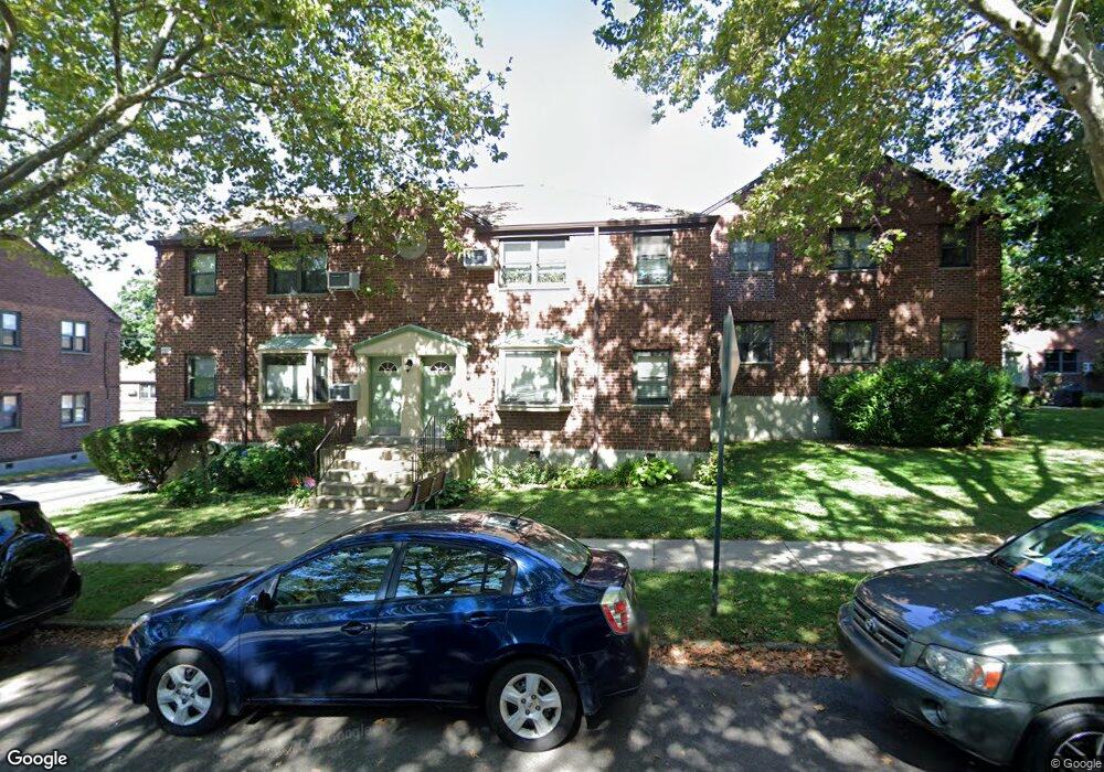 5862 246th Crescent unit Upper, Douglaston, NY 11362 - photo 1