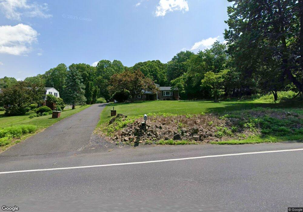 5249 Chestnut Hill Rd, Center Valley, PA 18034 - photo 1