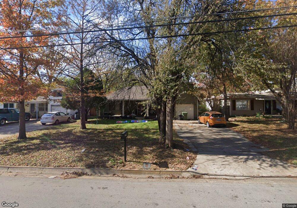 421 Hurstview Dr, Hurst, TX 76053 - photo 1