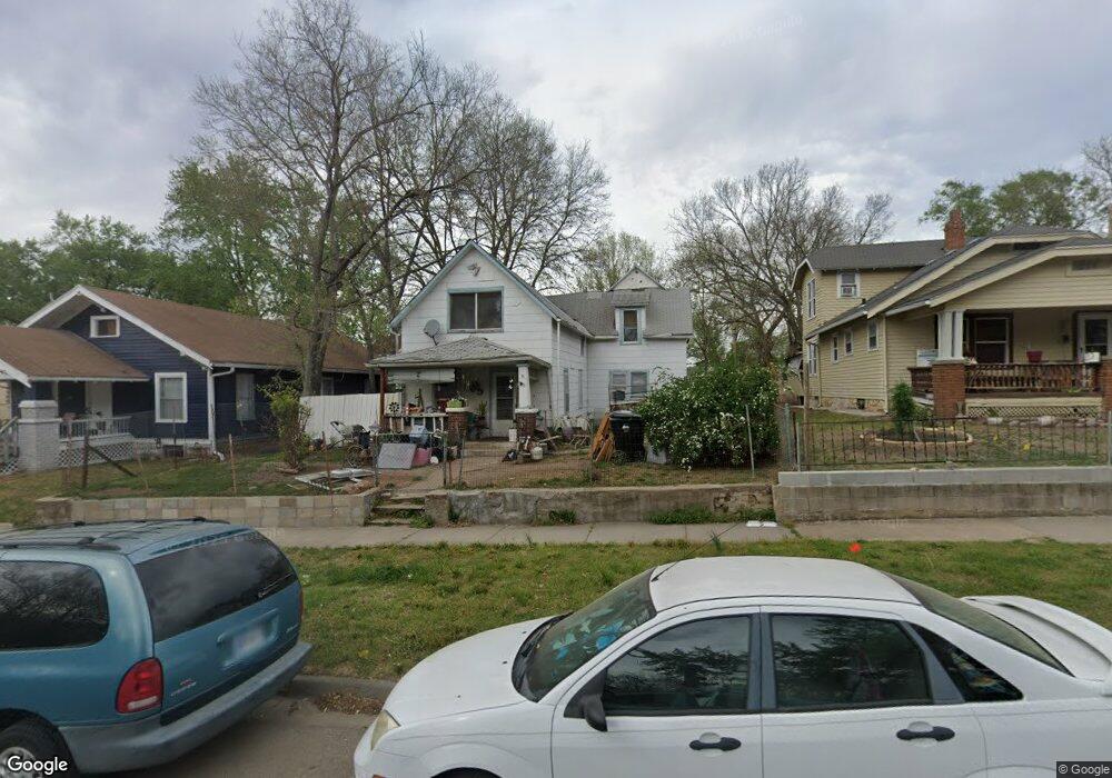 618 SW 4th St, Topeka, KS 66603 - photo 1