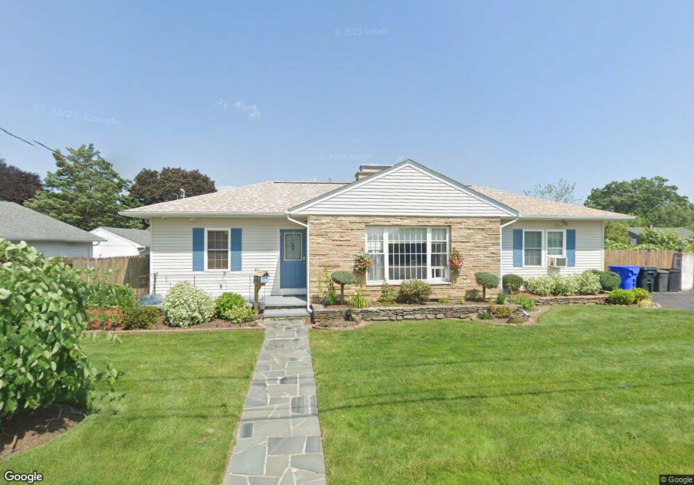 60 Windmill St, Pawtucket, RI 02860 - photo 1