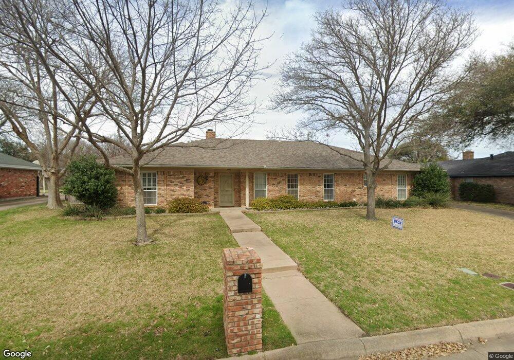 4274 Barcelona Dr, Fort Worth, TX 76133 - photo 1