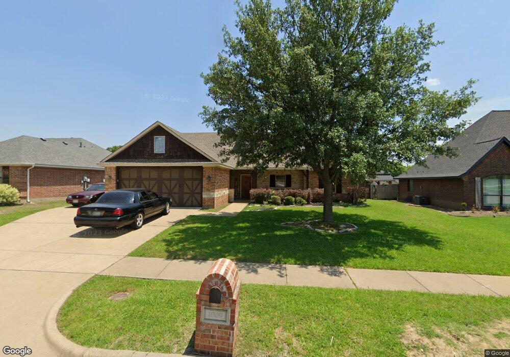 1009 Louise Ln, Ennis, TX 75119 - photo 1