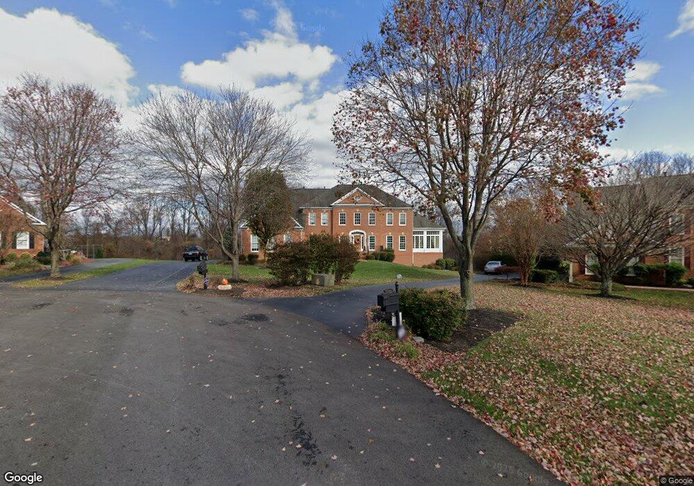 11028 Hidden Fox Ct, Ellicott City, MD 21042 - photo 1