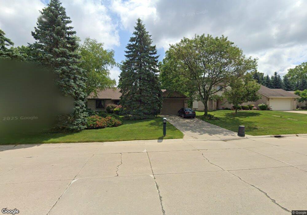 7291 Westbury Blvd, West Bloomfield, MI 48322 - photo 1