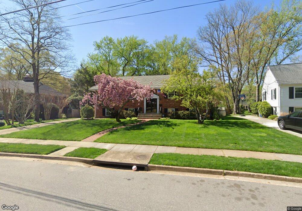 1011 Dalebrook Dr, Alexandria, VA 22308 - photo 1