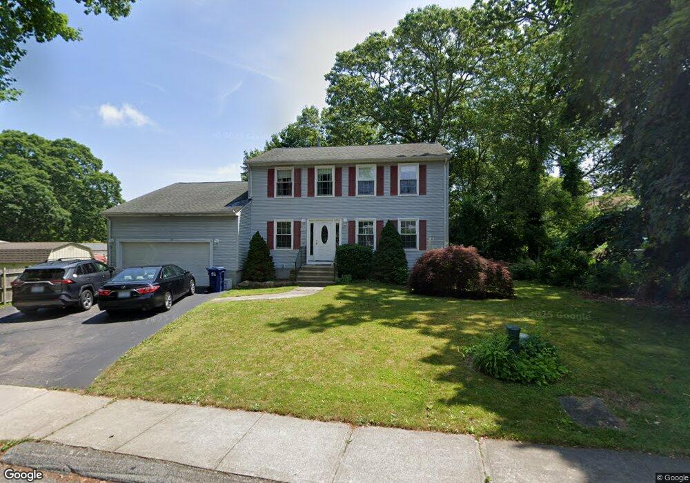 2 Peaked Rock Rd, South Kingstown, RI 02879 - photo 1