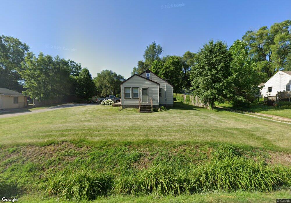 2353 W 47th St, Davenport, IA 52806 - photo 1