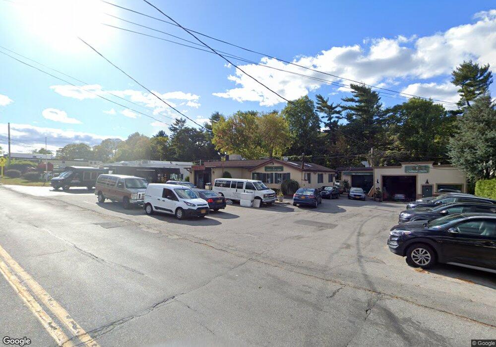 481 Commerce St, Hawthorne, NY 10532 - photo 1