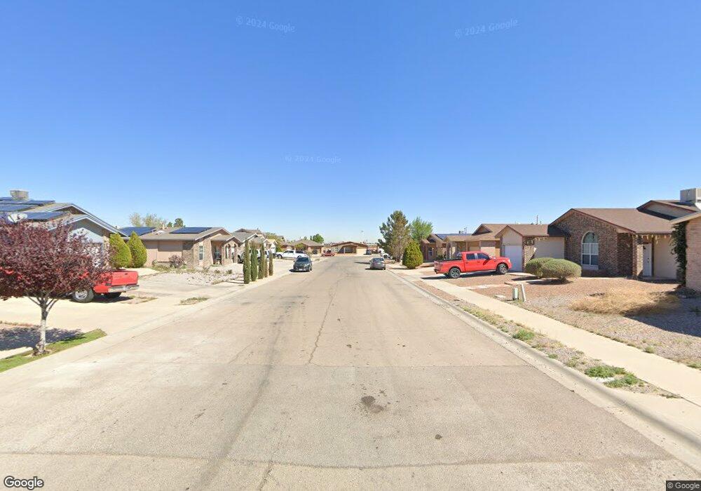 13824 Villa Victoria Dr, Horizon City, TX 79928 - photo 1