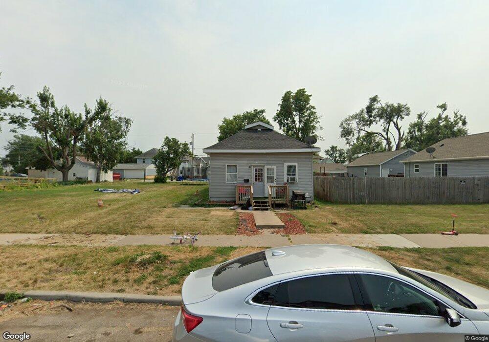 419 7th Ave SW, Cedar Rapids, IA 52404 - photo 1