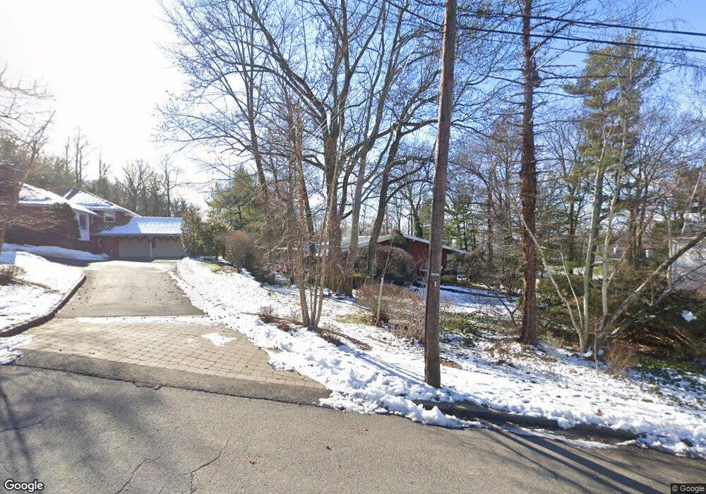 32 Stonybrook Rd, Tenafly, NJ 07670 - photo 1