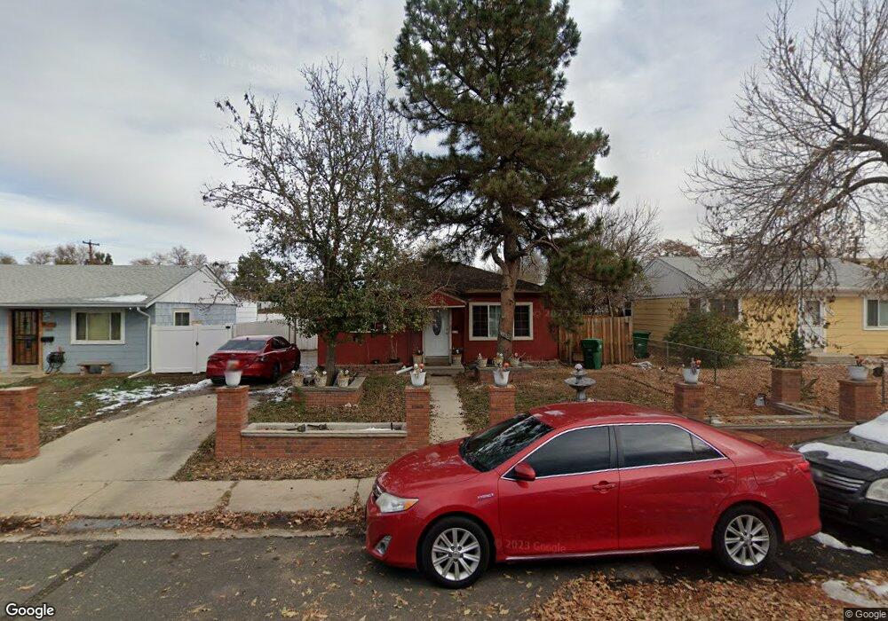 1624 Newark St, Aurora, CO 80010 - photo 1