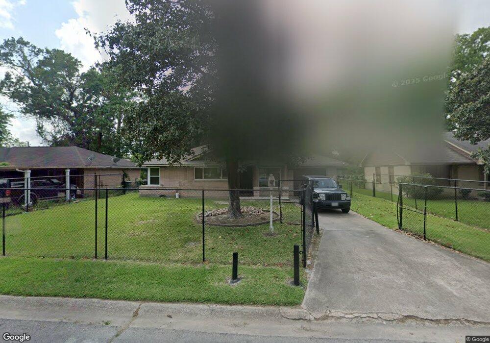 10335 Royal Oaks Dr, Houston, TX 77016 - photo 1