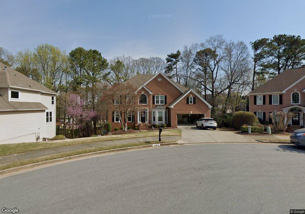 10950 Donamere Dr, Alpharetta, GA 30022 - photo 1