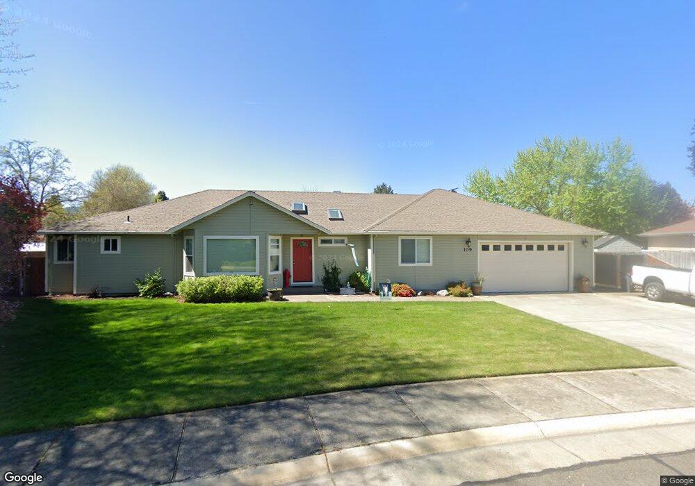 109 Nadine Ln, Central Point, OR 97502 - photo 1