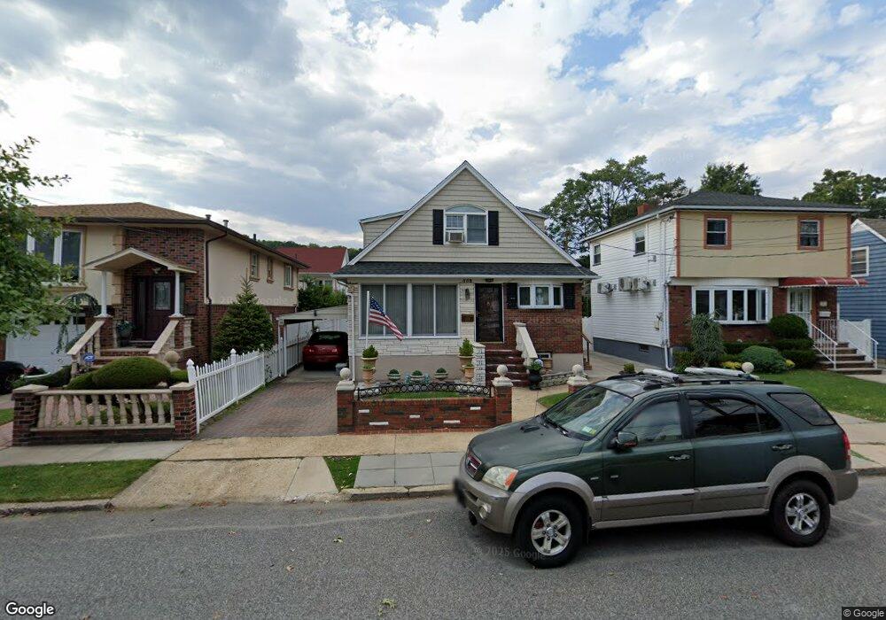 558 Britton Ave, Staten Island, NY 10304 - photo 1