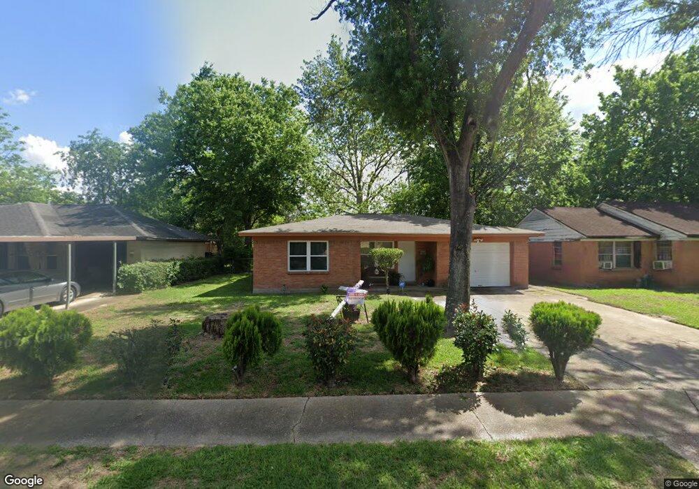426 E Delz Dr, Houston, TX 77022 - photo 1