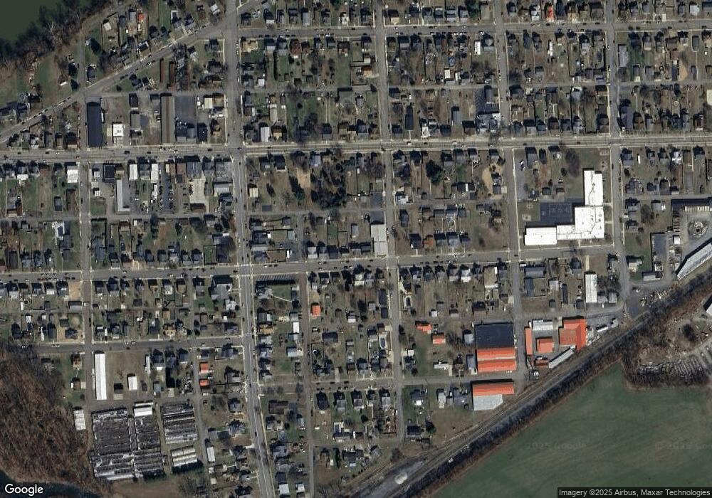 535 E 4th St, Nescopeck, PA 18635 - photo 1