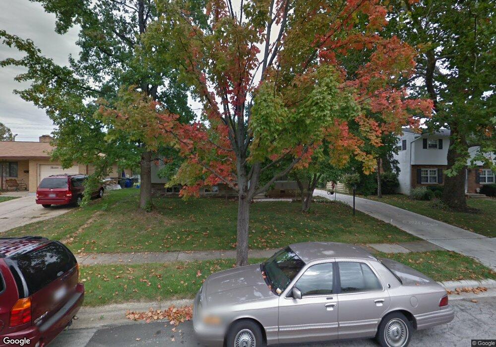 1328 Fahlander Dr N, Columbus, OH 43229 - photo 1