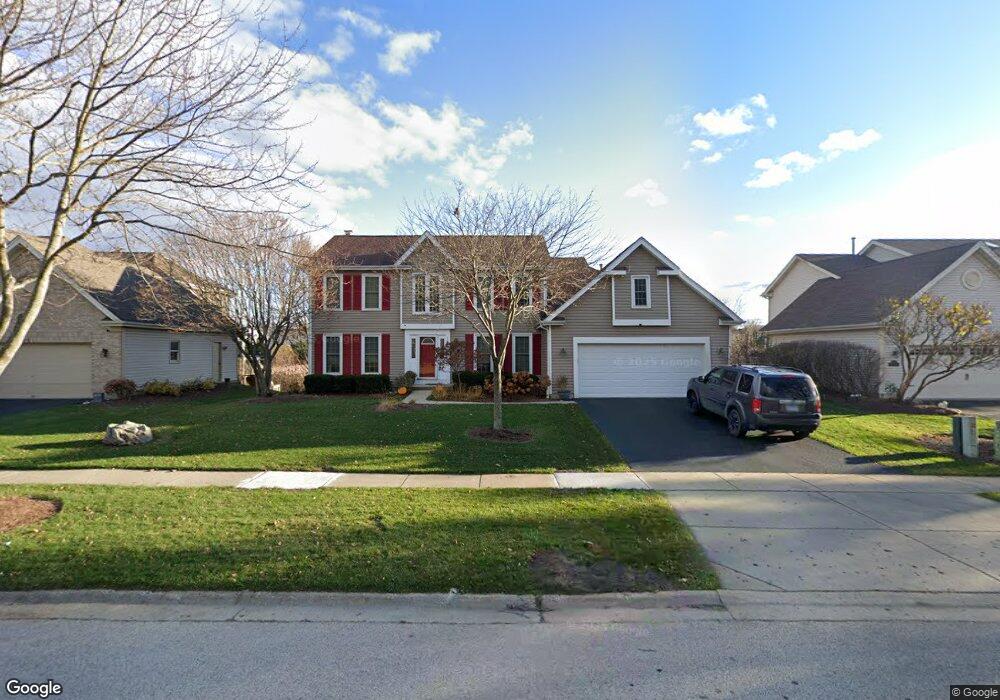 1607 Fieldcrest Dr, Algonquin, IL 60102 - photo 1