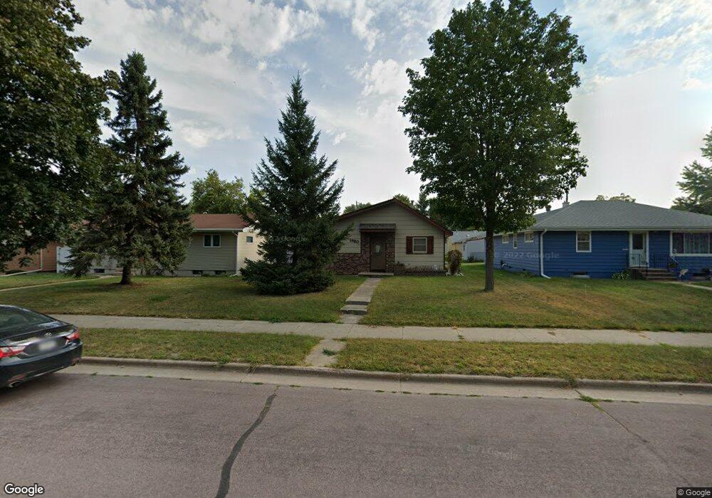 1320 N Jefferson St, New Ulm, MN 56073 - photo 1