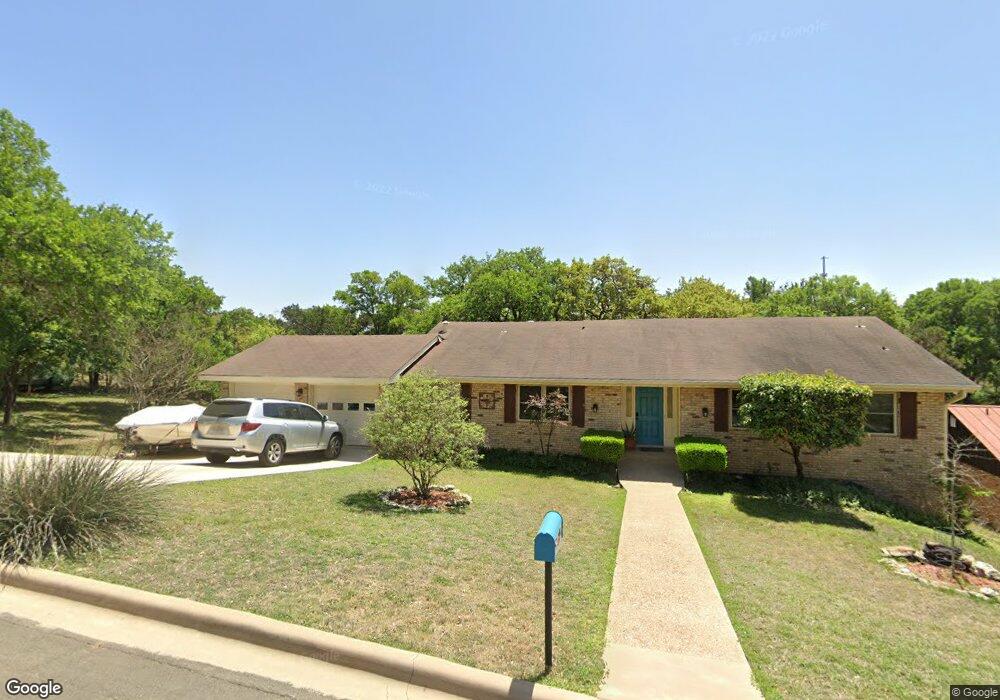 215 W Hillcrest Dr, San Marcos, TX 78666 - photo 1