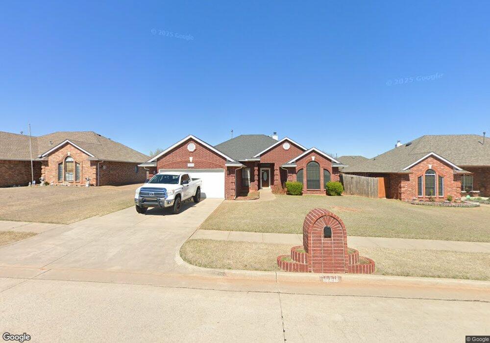 1801 SE 2nd St, Moore, OK 73160 - photo 1