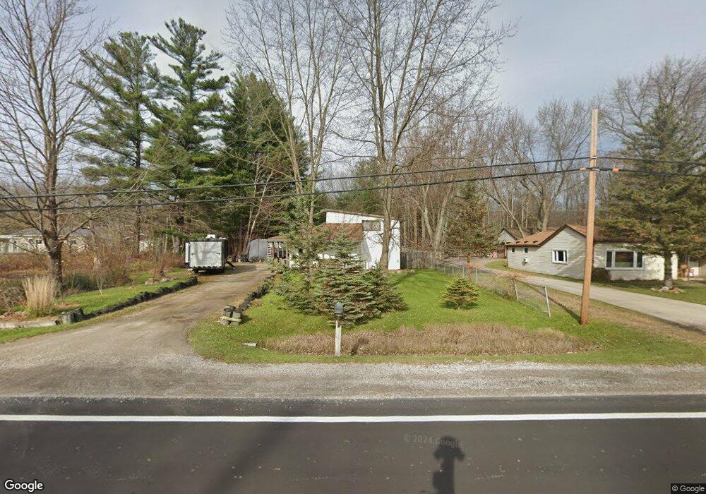 5166 Griswold Rd, Kimball, MI 48074 - photo 1