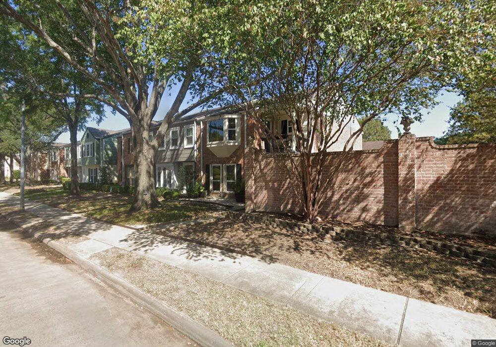 1202 Country Place Dr, Houston, TX 77079 - photo 1