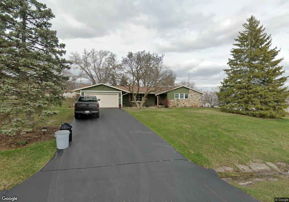 11320 W Rhoder Ave, Franklin, WI 53132 - photo 1