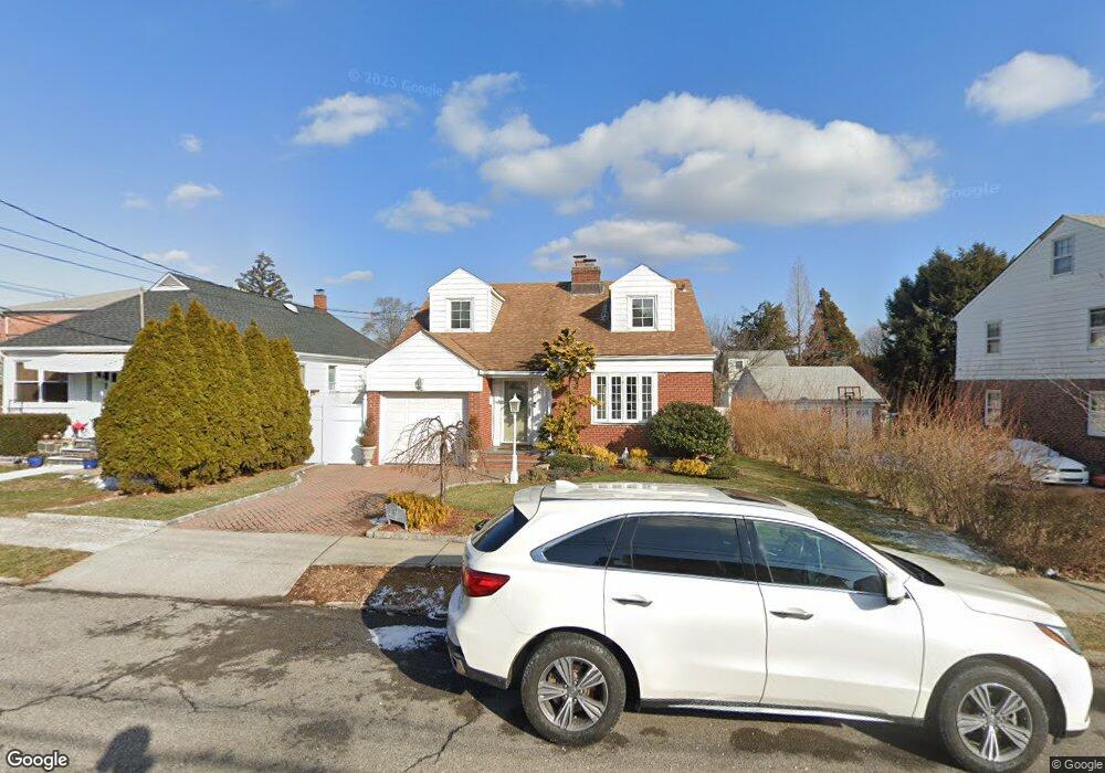 47 Onondaga St, Yonkers, NY 10704 - photo 1