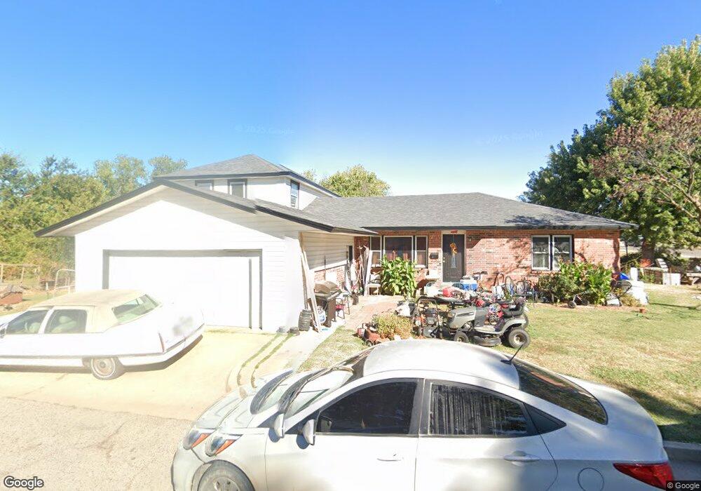 2 W Chicago St, Shawnee, OK 74804 - photo 1