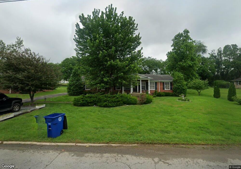 706 Dow Dr, Shelbyville, TN 37160 - photo 1