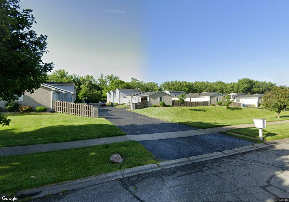 1019 Windsor Ln, Dyer, IN 46311 - photo 1