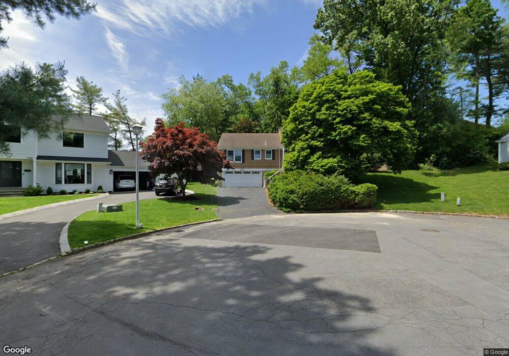 284 Taylor Rd S, Short Hills, NJ 07078 - photo 1