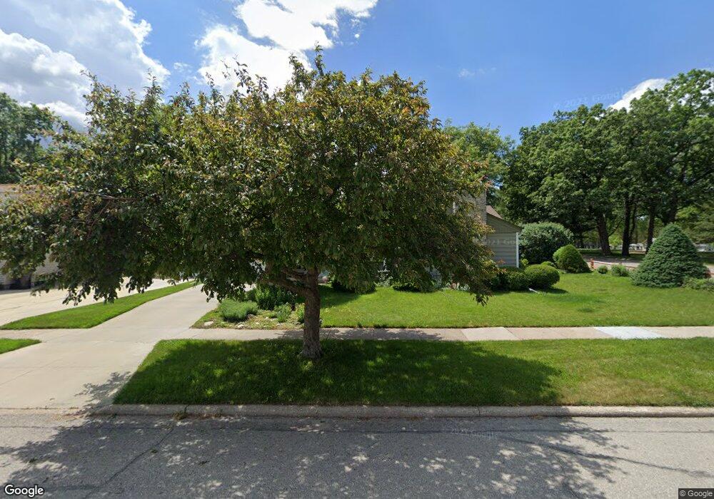 436 N Division St, Cedar Falls, IA 50613 - photo 1