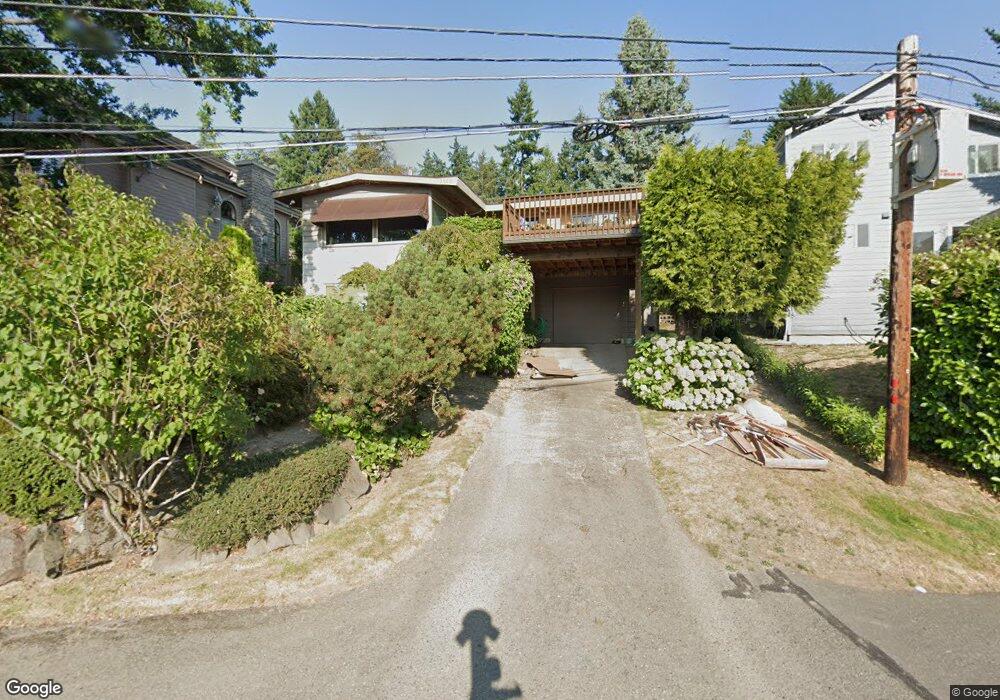 3040 W Mercer Way, Mercer Island, WA 98040 - photo 1