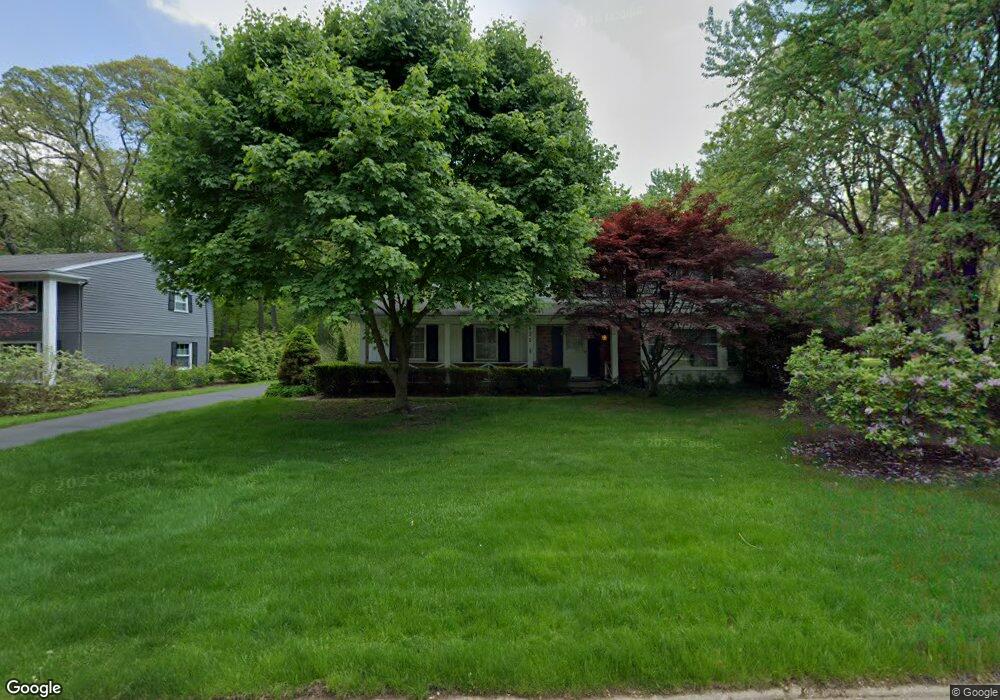 435 Wilshire Dr, Bloomfield Hills, MI 48302 - photo 1