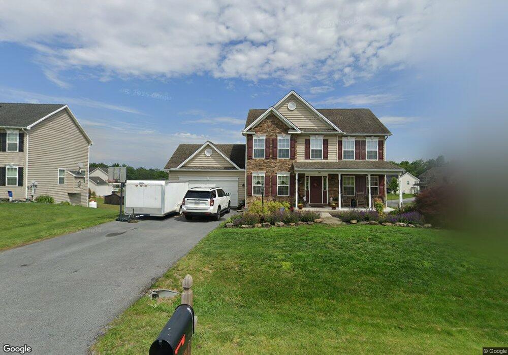 8121 Sunflower Cir, Saint Thomas, PA 17252 - photo 1