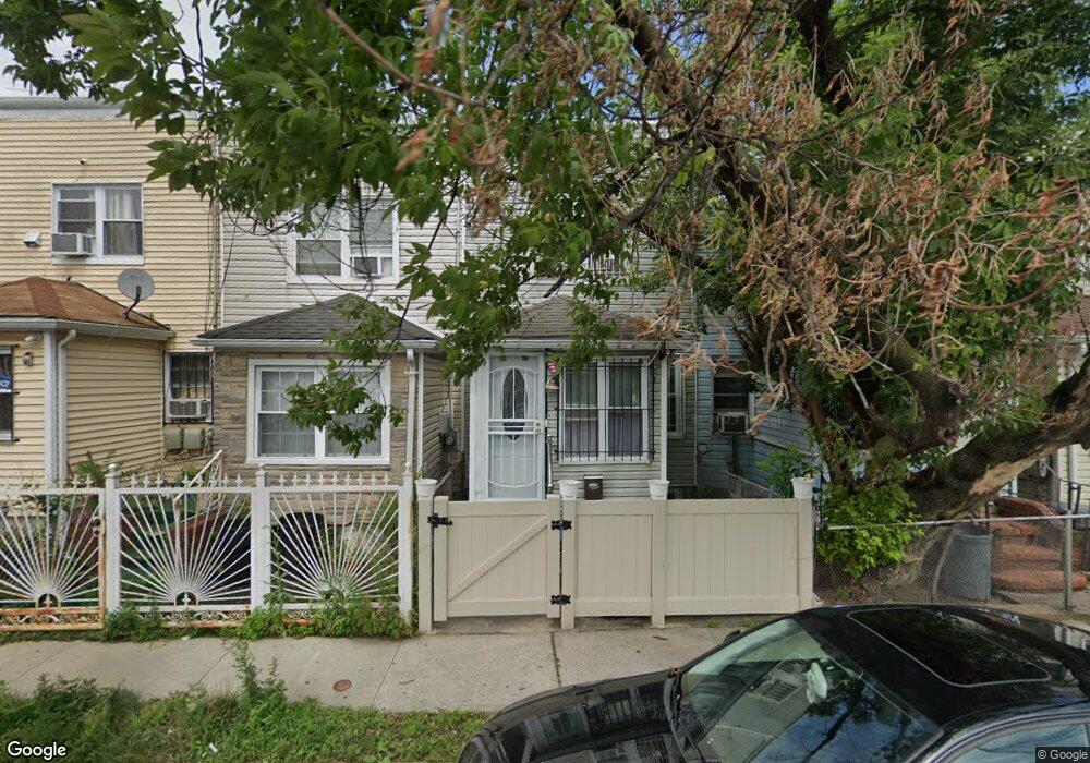 11847 154th St, Jamaica, NY 11434 - photo 1