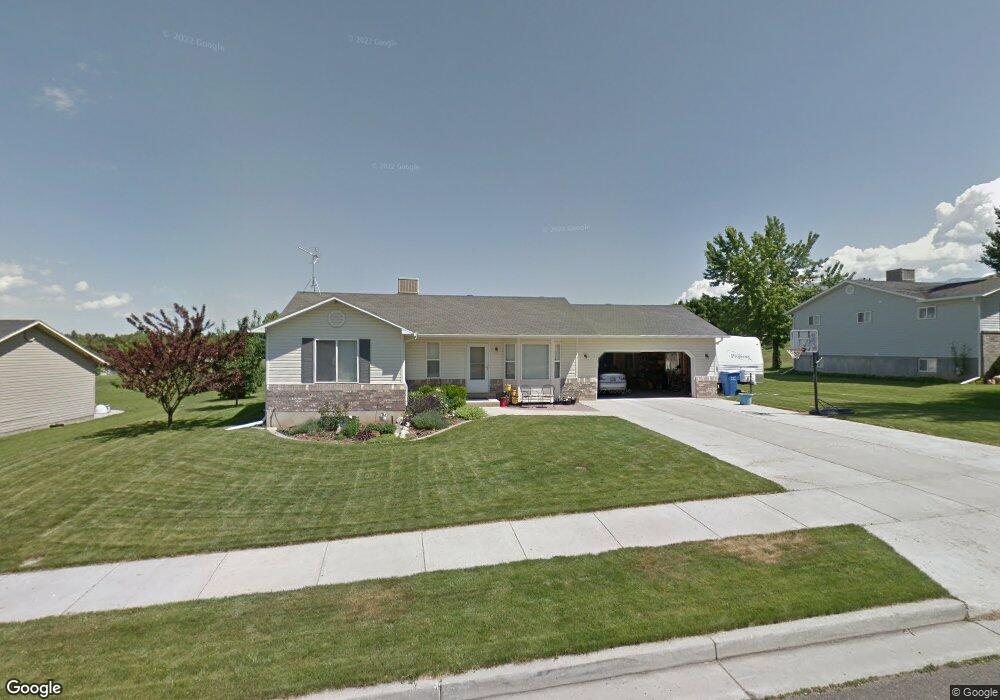 569 E 210 S, Smithfield, UT 84335 - photo 1